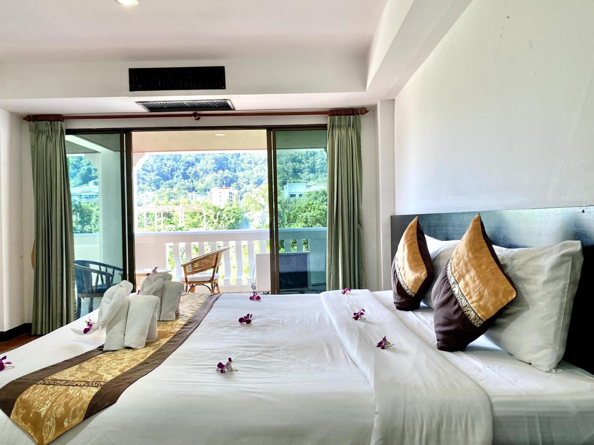 H.R.K.Resort Patong Buitenkant foto
