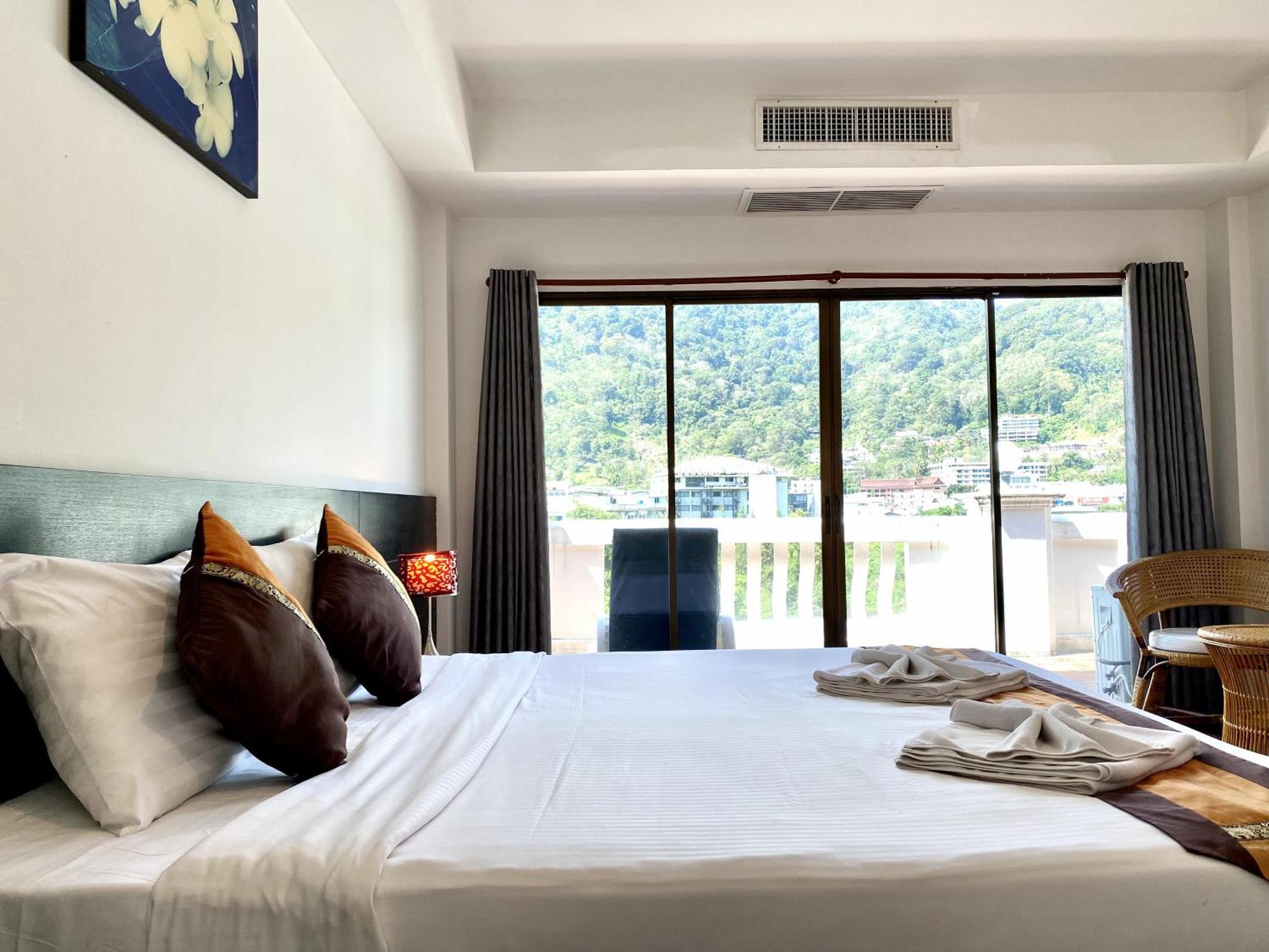 H.R.K.Resort Patong Buitenkant foto