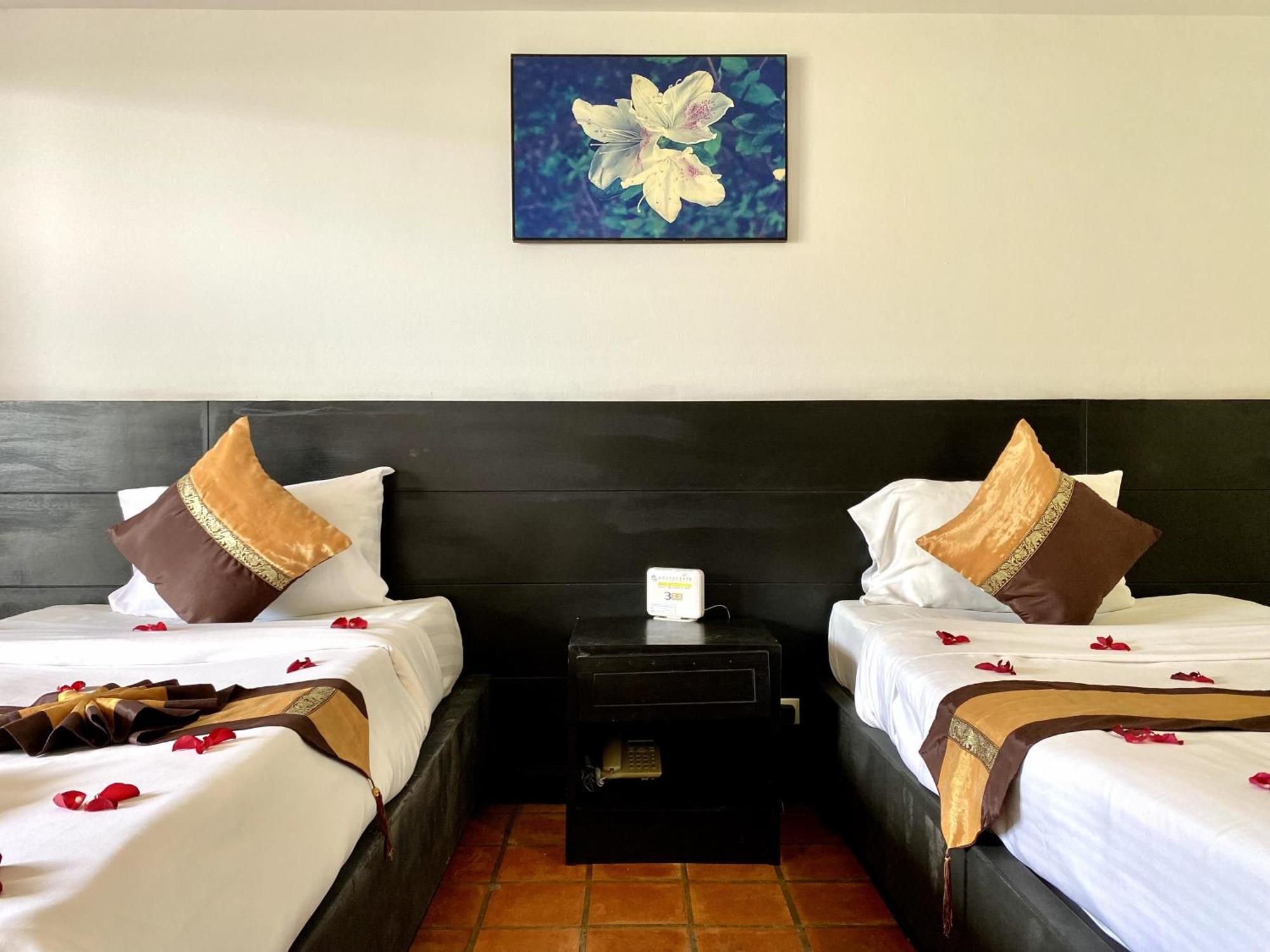 H.R.K.Resort Patong Buitenkant foto
