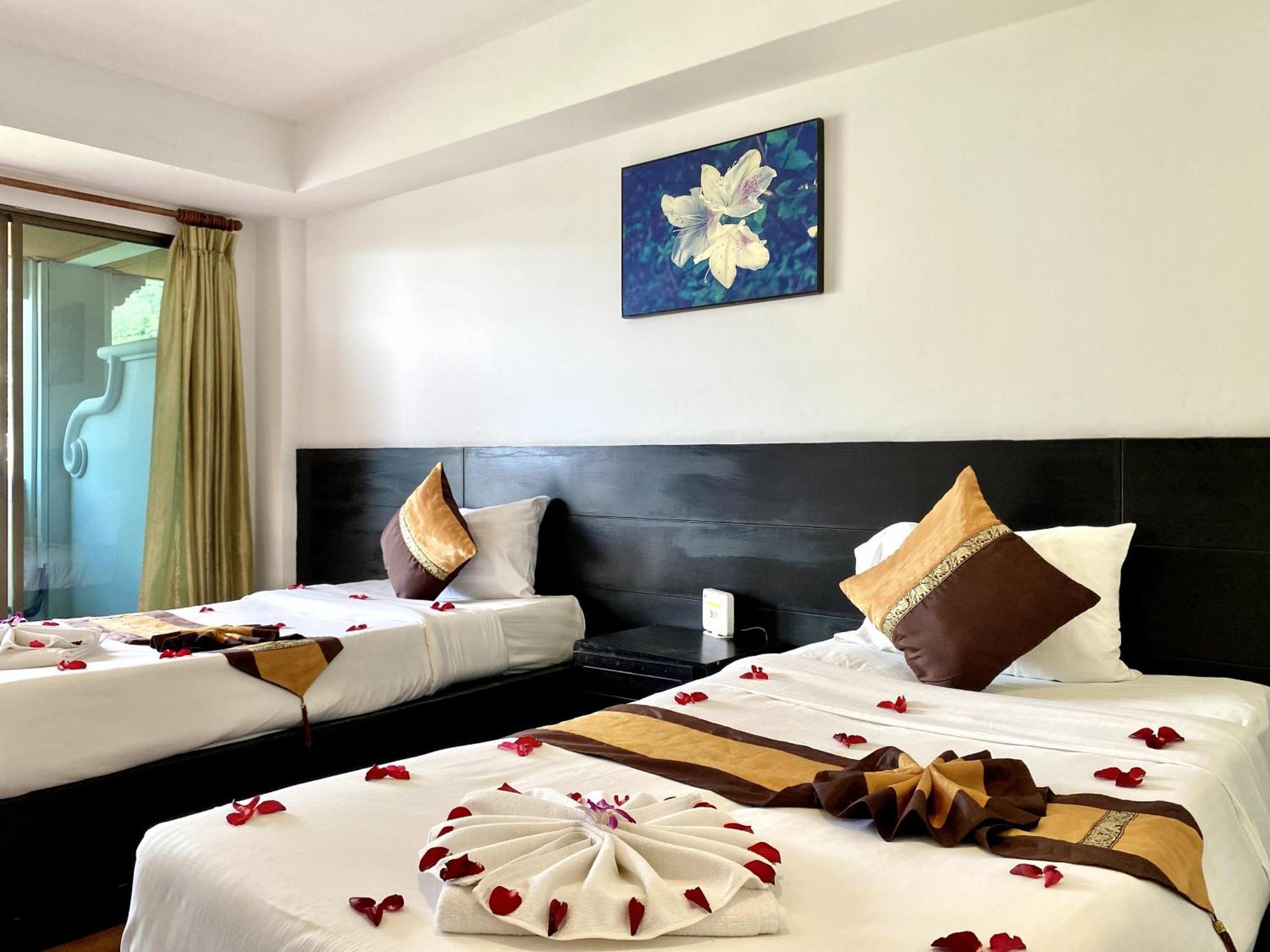 H.R.K.Resort Patong Buitenkant foto