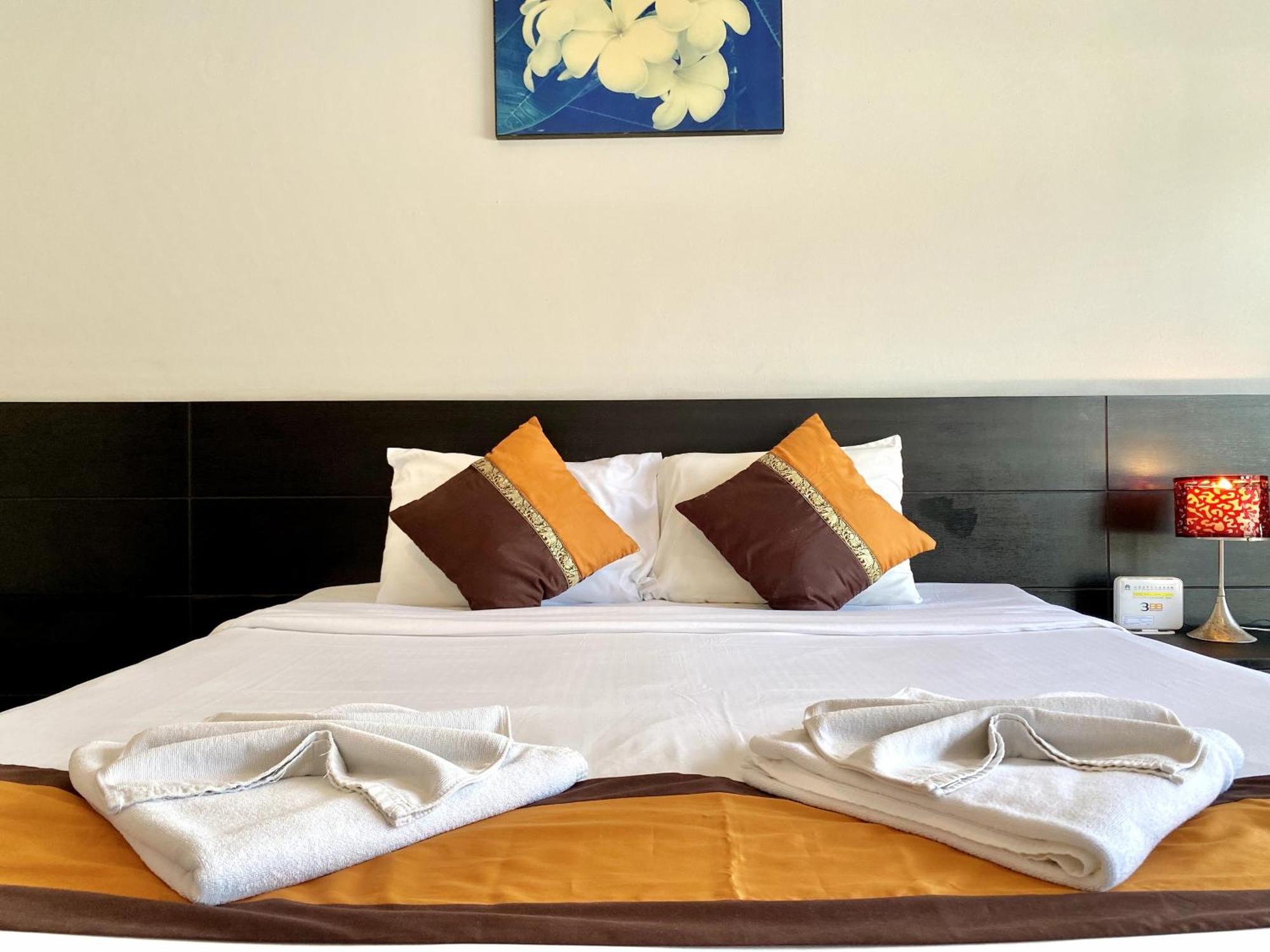 H.R.K.Resort Patong Buitenkant foto