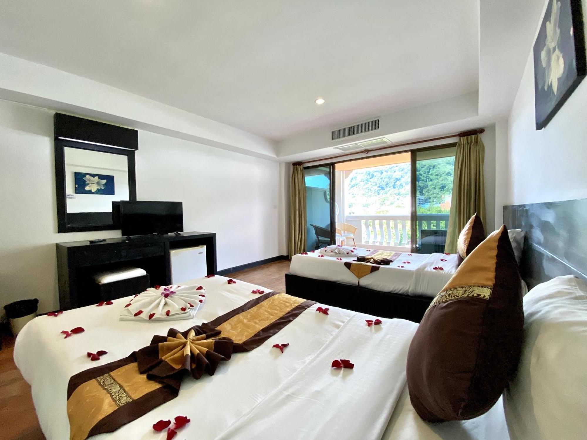 H.R.K.Resort Patong Buitenkant foto