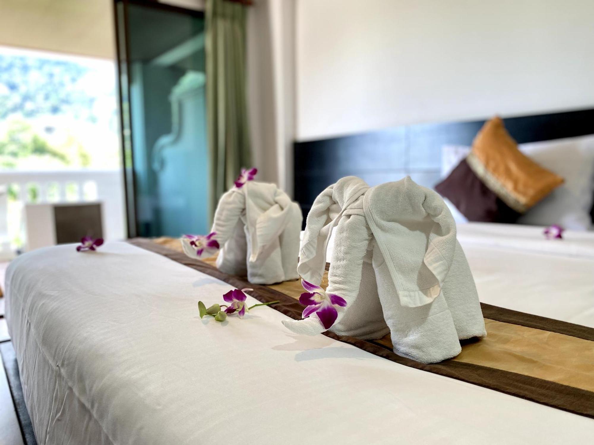 H.R.K.Resort Patong Buitenkant foto