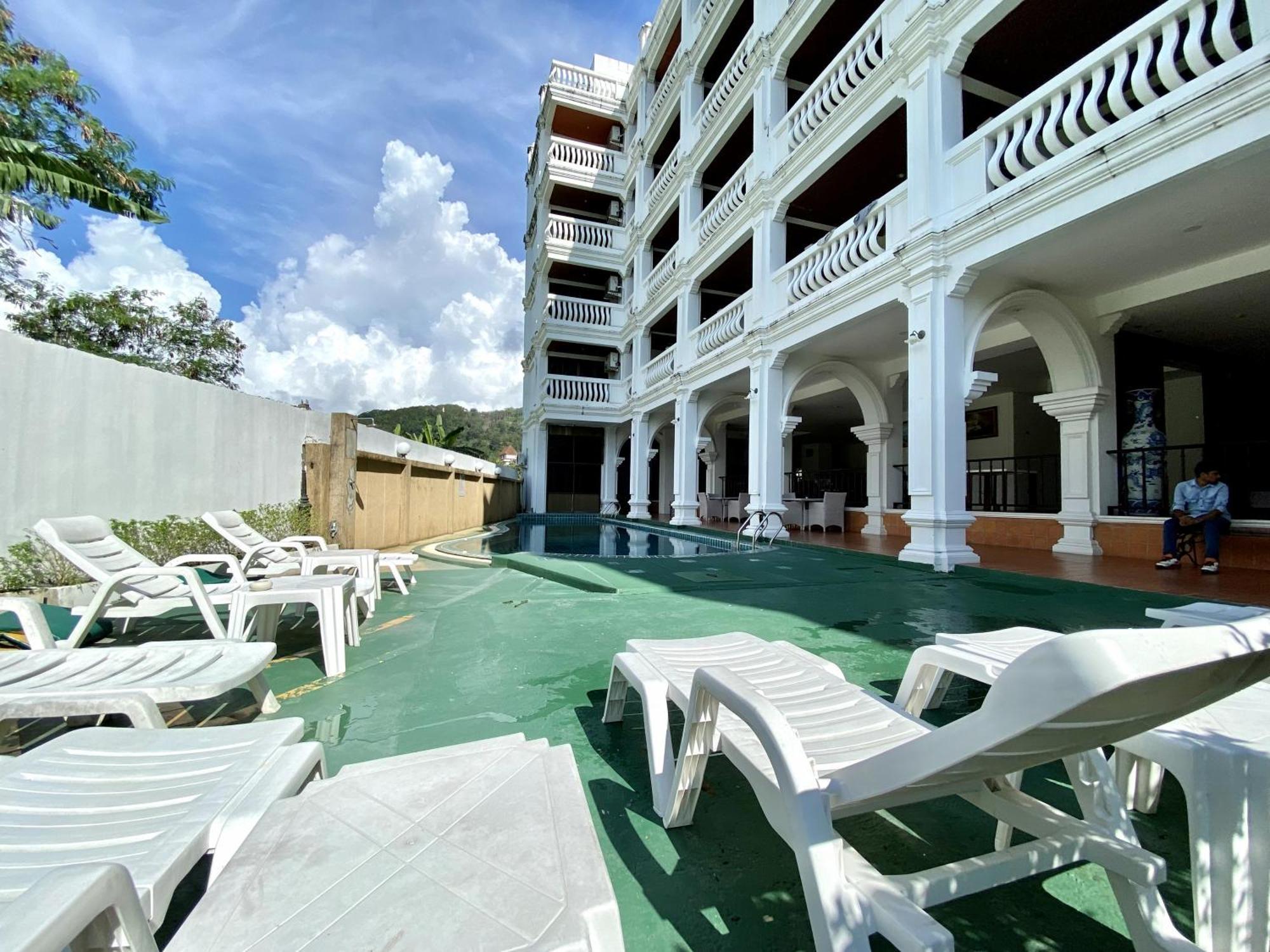 H.R.K.Resort Patong Buitenkant foto